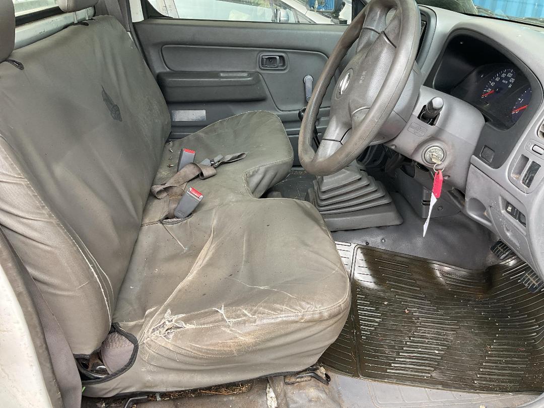 Photo '16' of Nissan Navara DX S/C