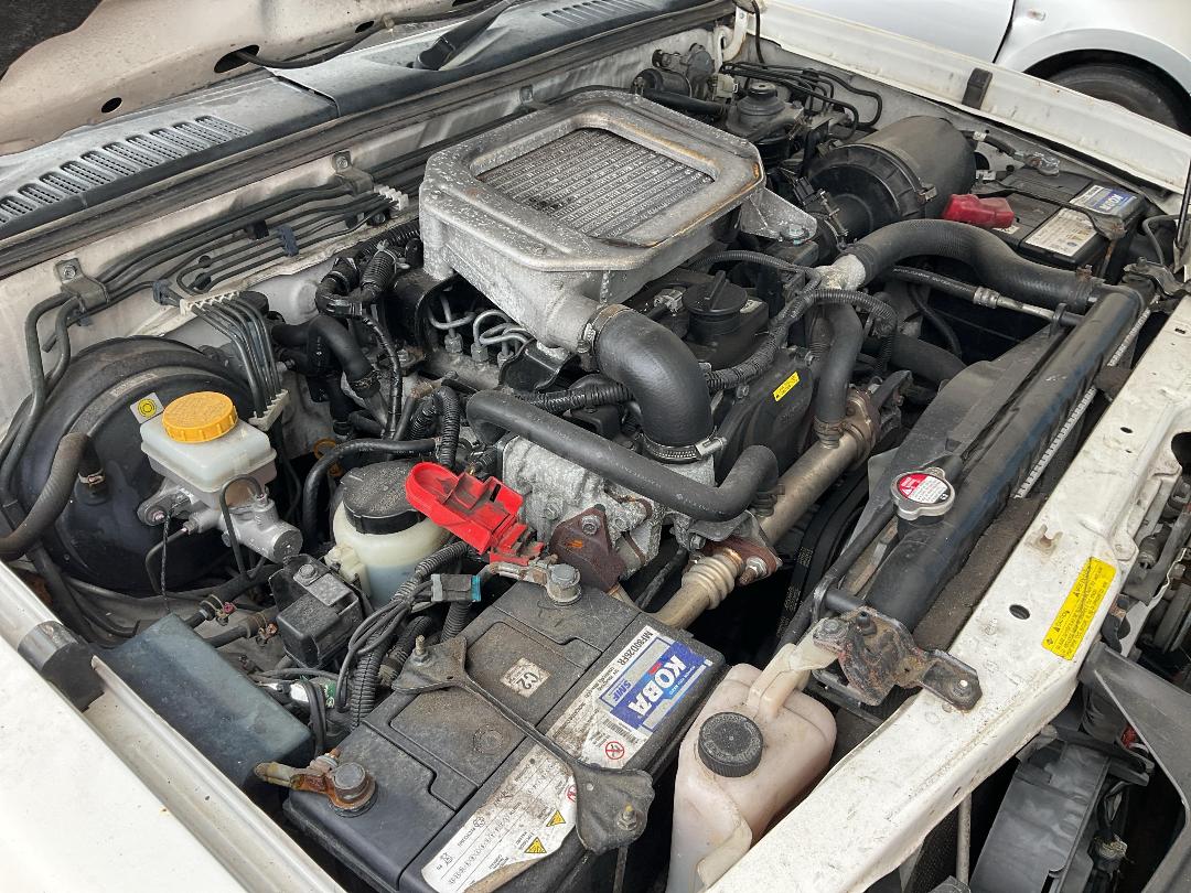 Photo '19' of Nissan Navara DX S/C