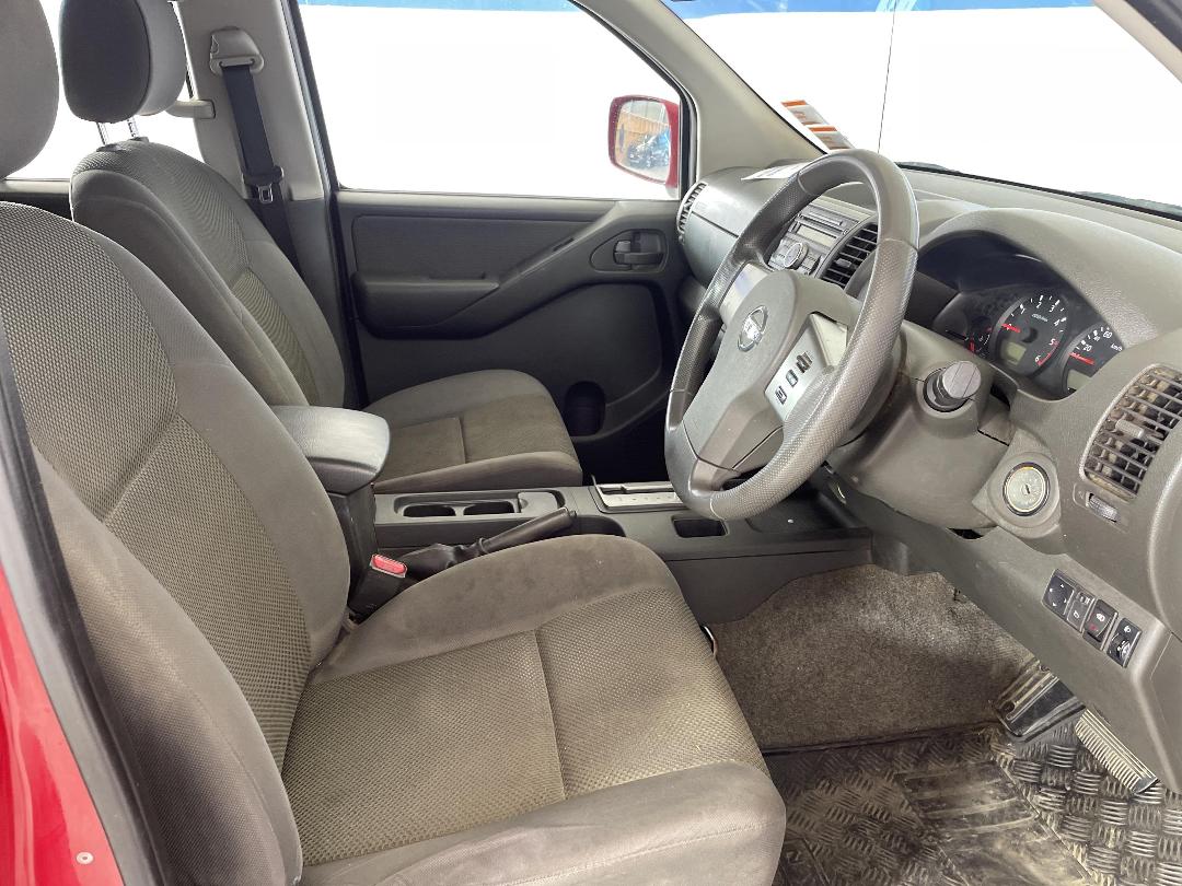 Photo '16' of Nissan Navara