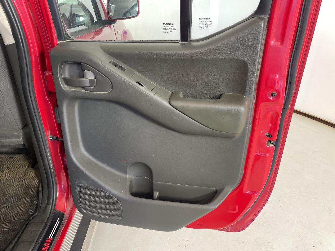 Photo '19' of Nissan Navara