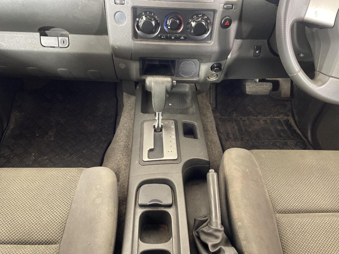 Photo '18' of Nissan Navara