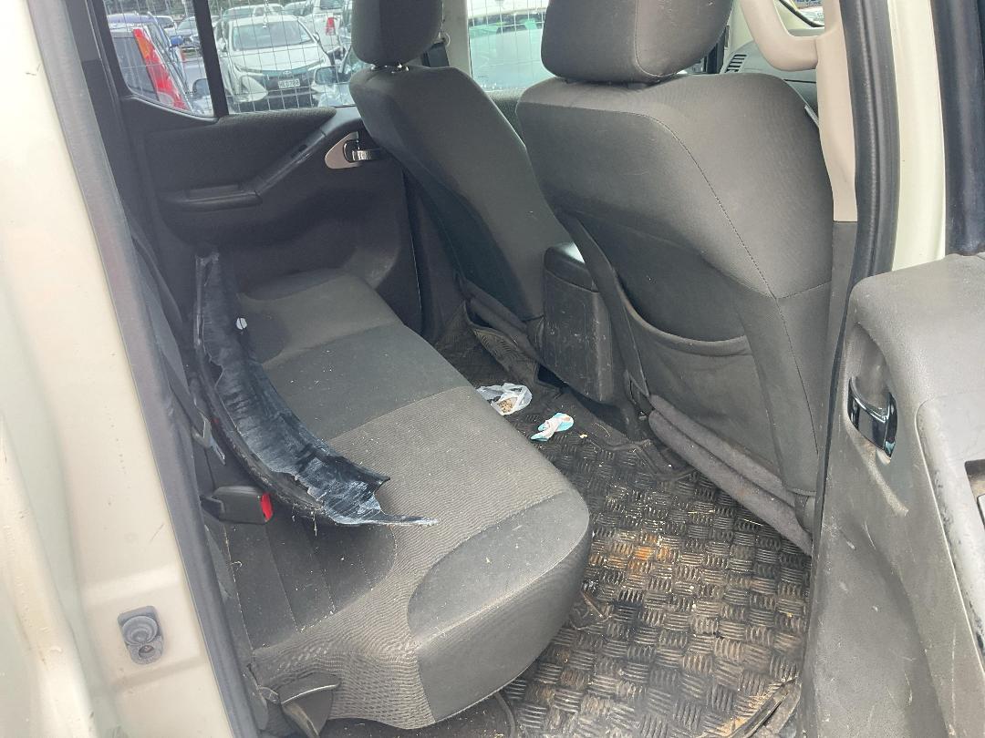 Photo '8' of Nissan Navara D/C ST-X Photo '8' of Nissan Navara D/C ST-X