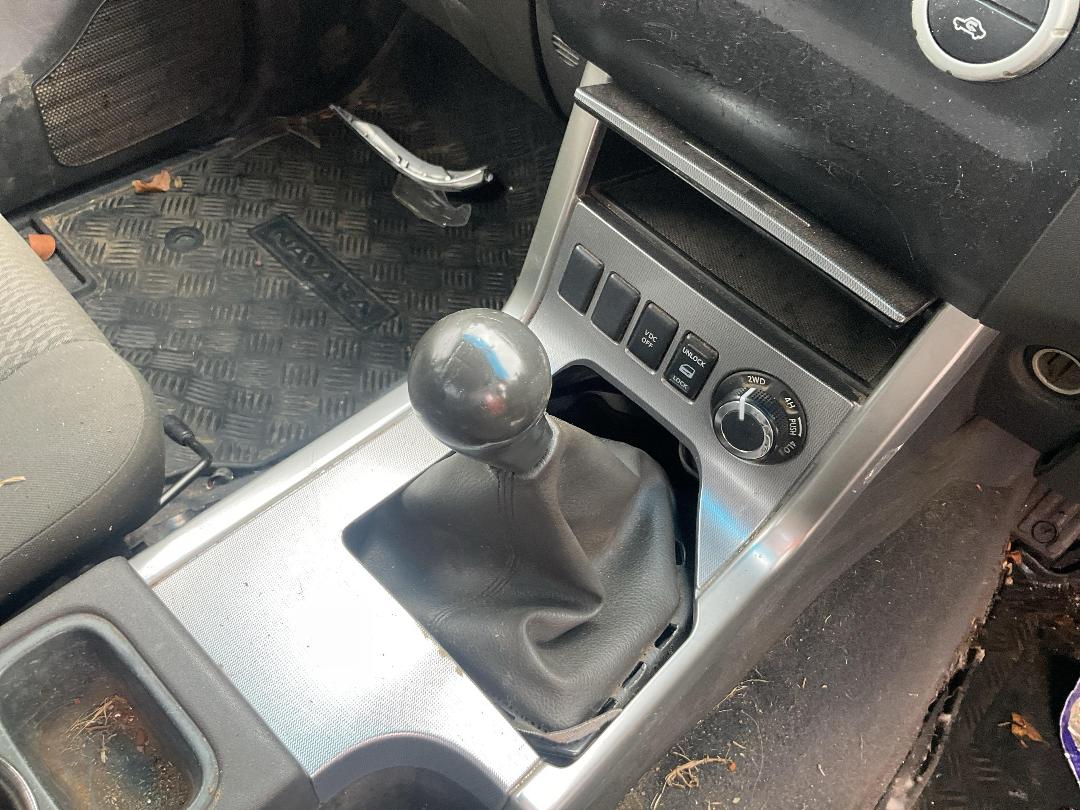 Photo '10' of Nissan Navara D/C ST-X Photo '10' of Nissan Navara D/C ST-X