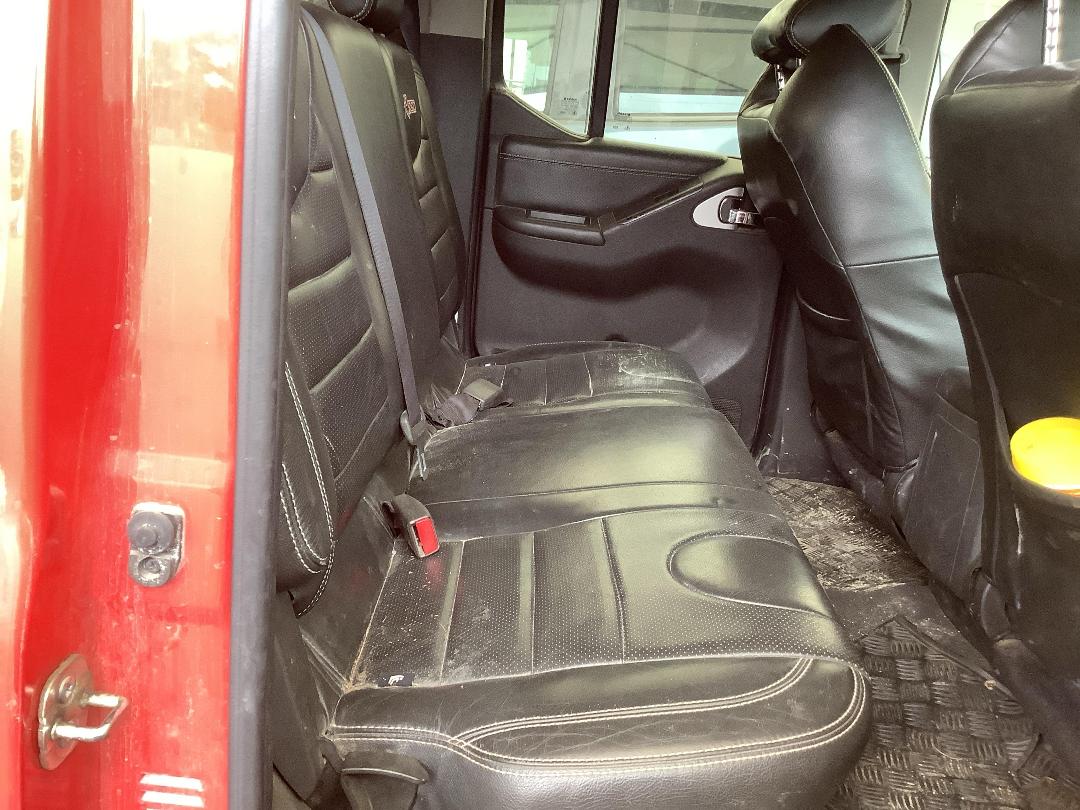 Photo '6' of Nissan Navara D/C ST-X