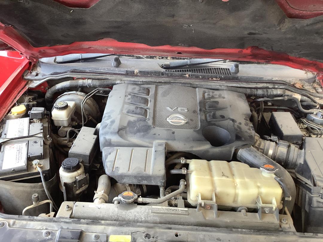 Photo '9' of Nissan Navara D/C ST-X