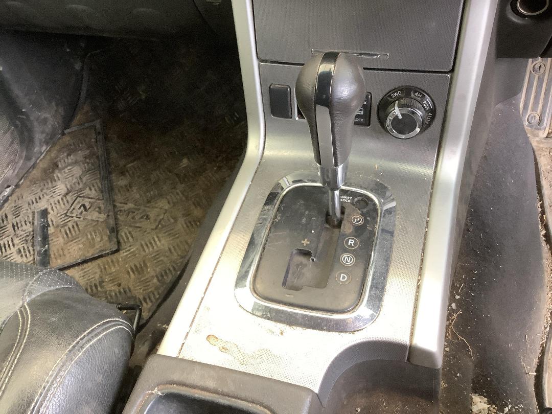 Photo '14' of Nissan Navara D/C ST-X