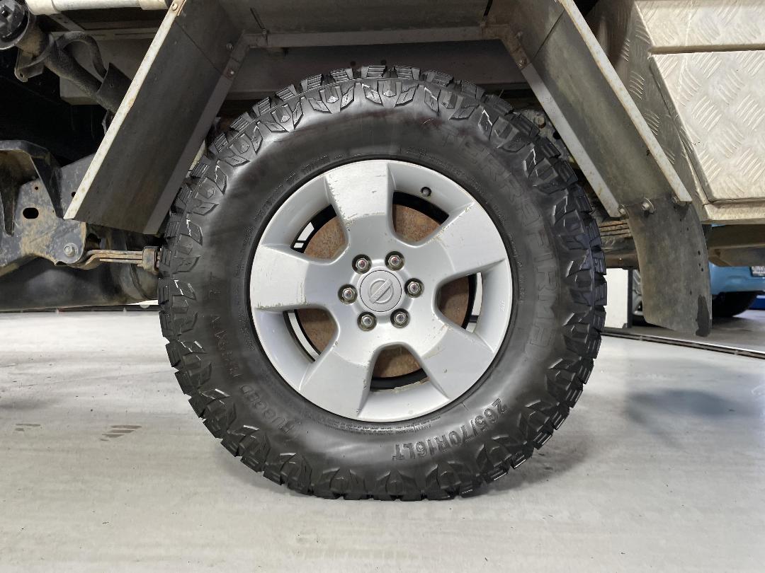 Photo '11' of Nissan Navara