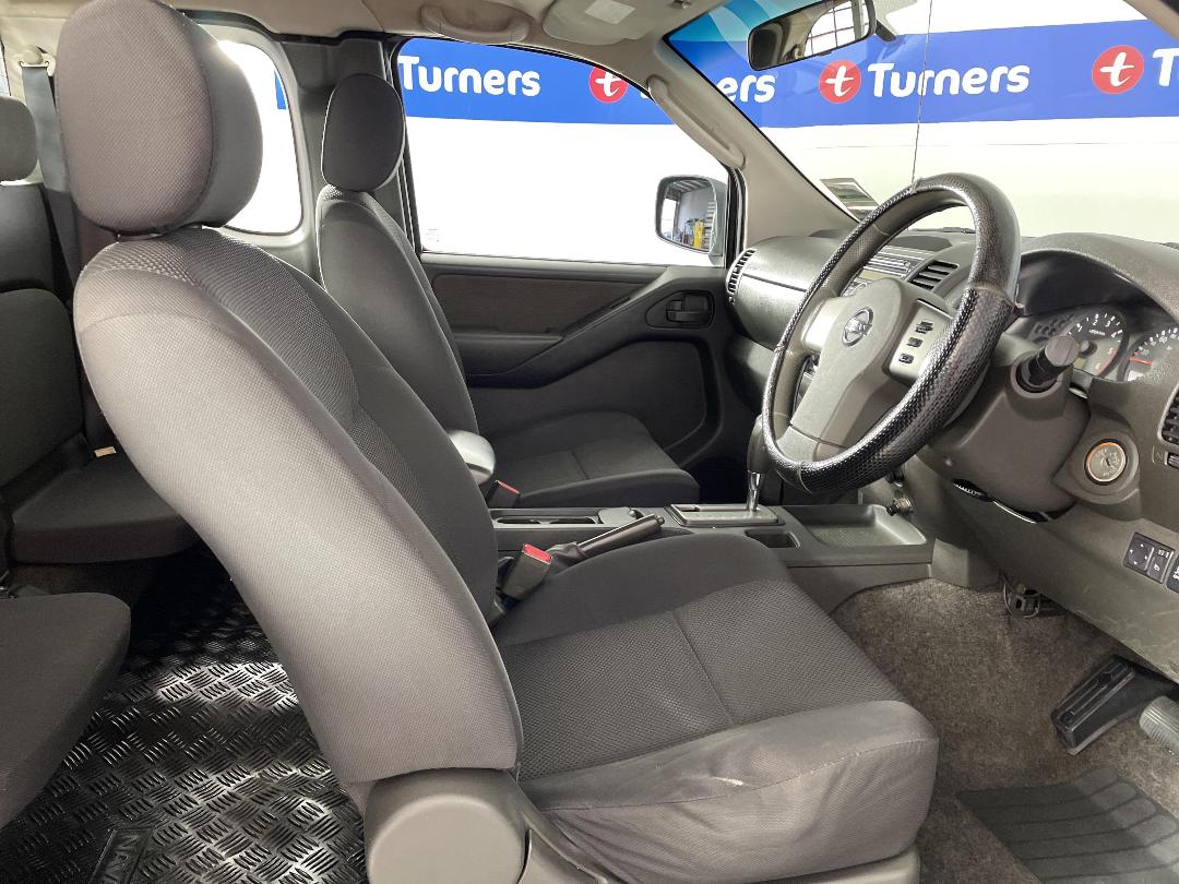 Photo '15' of Nissan Navara