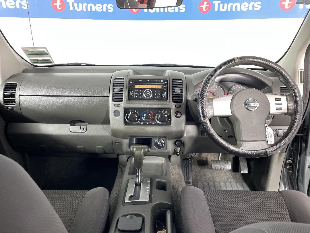 Photo '16' of Nissan Navara