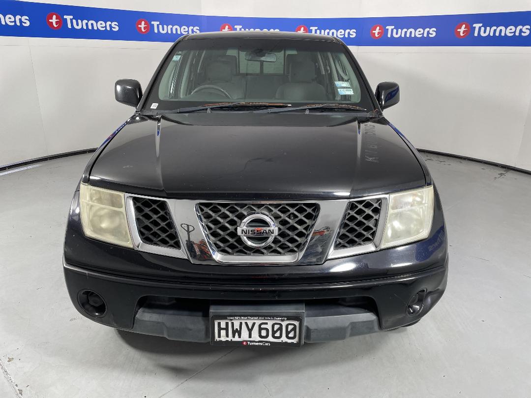 Photo '2' of Nissan Navara