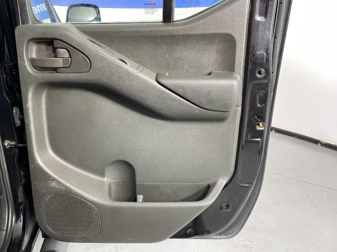 Photo '19' of Nissan Navara