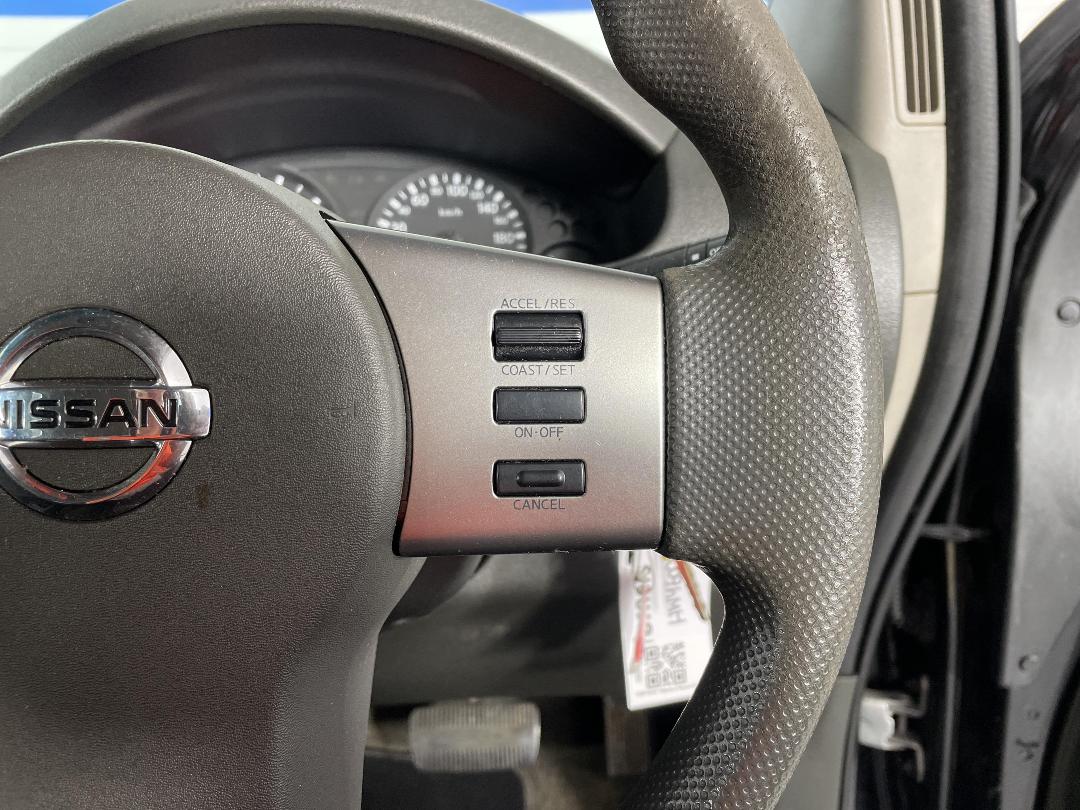 Photo '26' of Nissan Navara