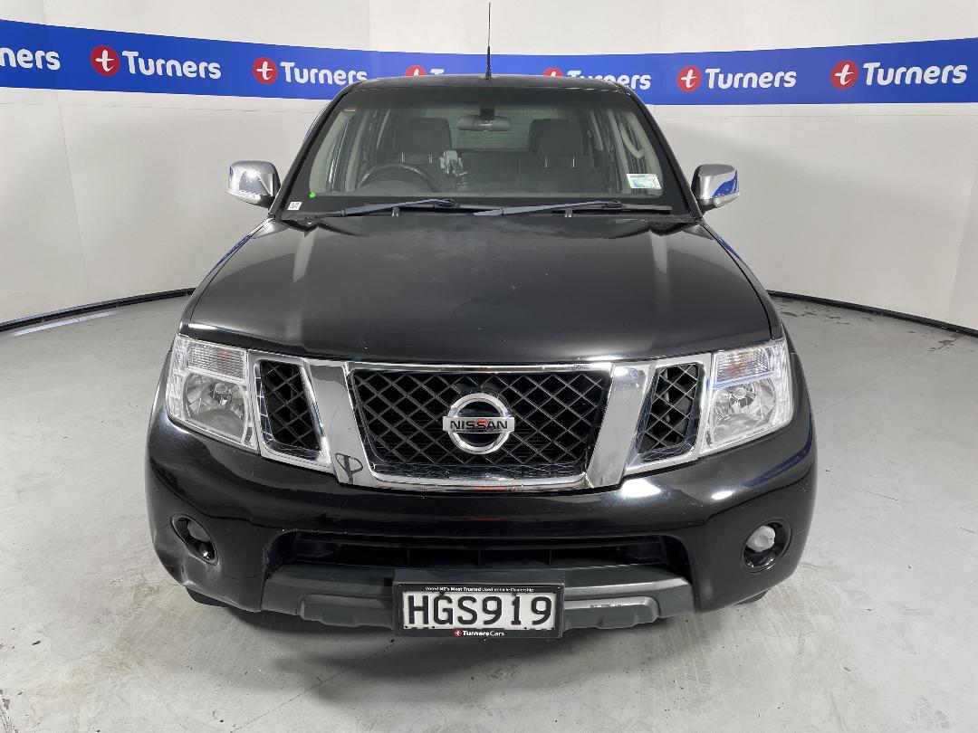 Photo '2' of Nissan Navara