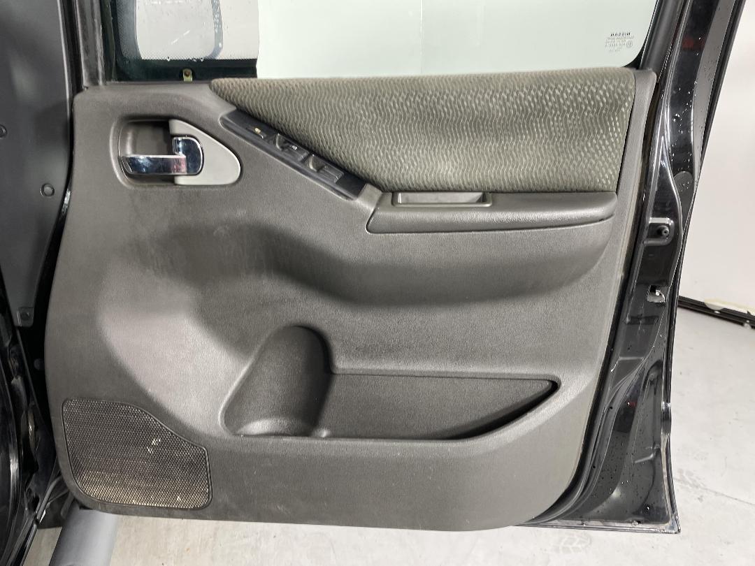 Photo '15' of Nissan Navara