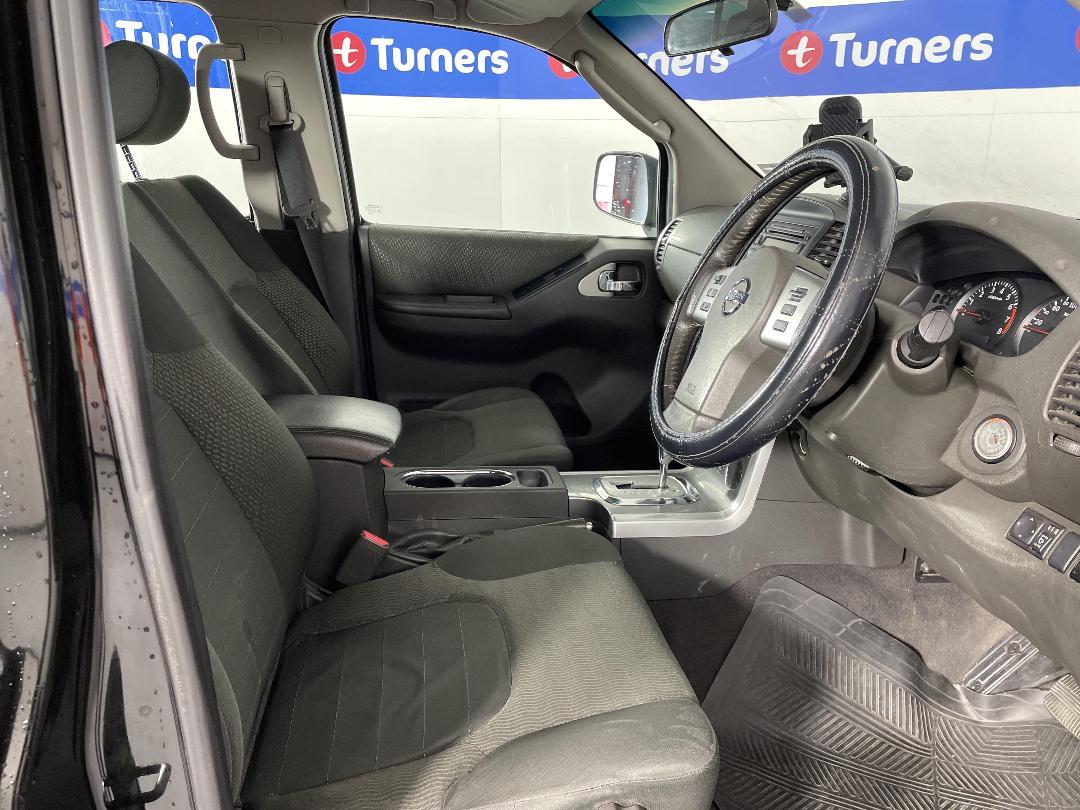 Photo '16' of Nissan Navara