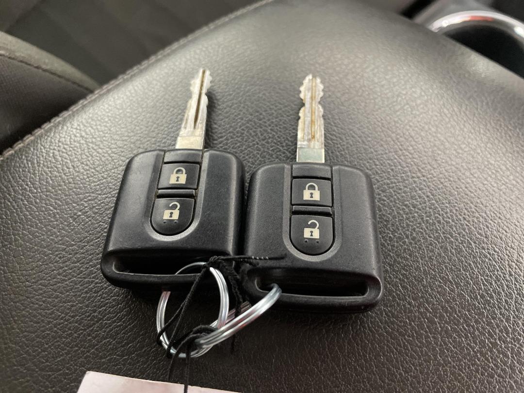 Photo '22' of Nissan Navara