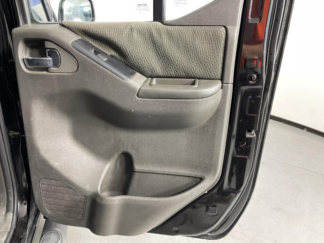 Photo '19' of Nissan Navara