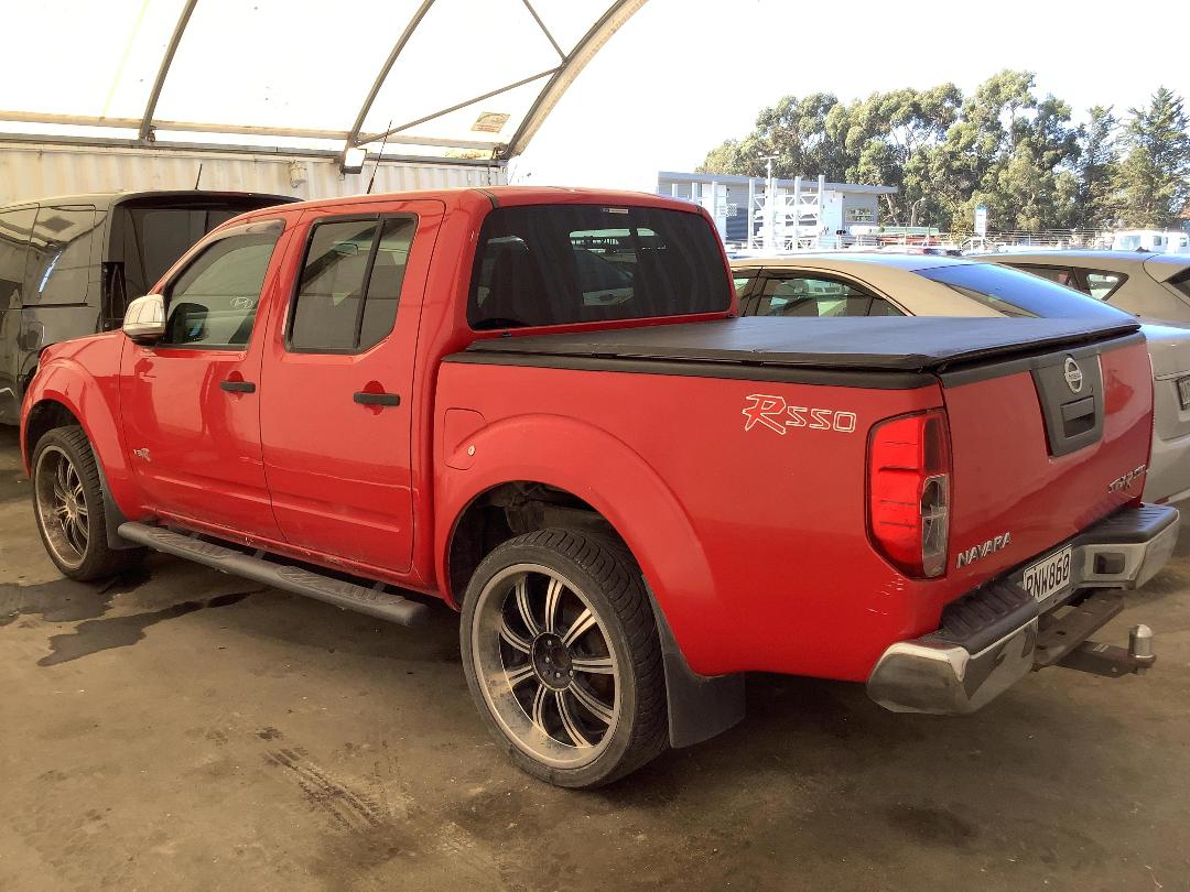 Photo '4' of Nissan Navara D/C ST-X