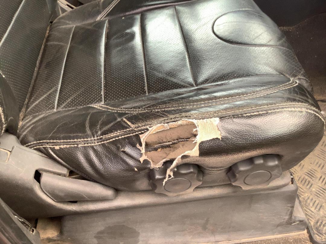 Photo '9' of Nissan Navara D/C ST-X