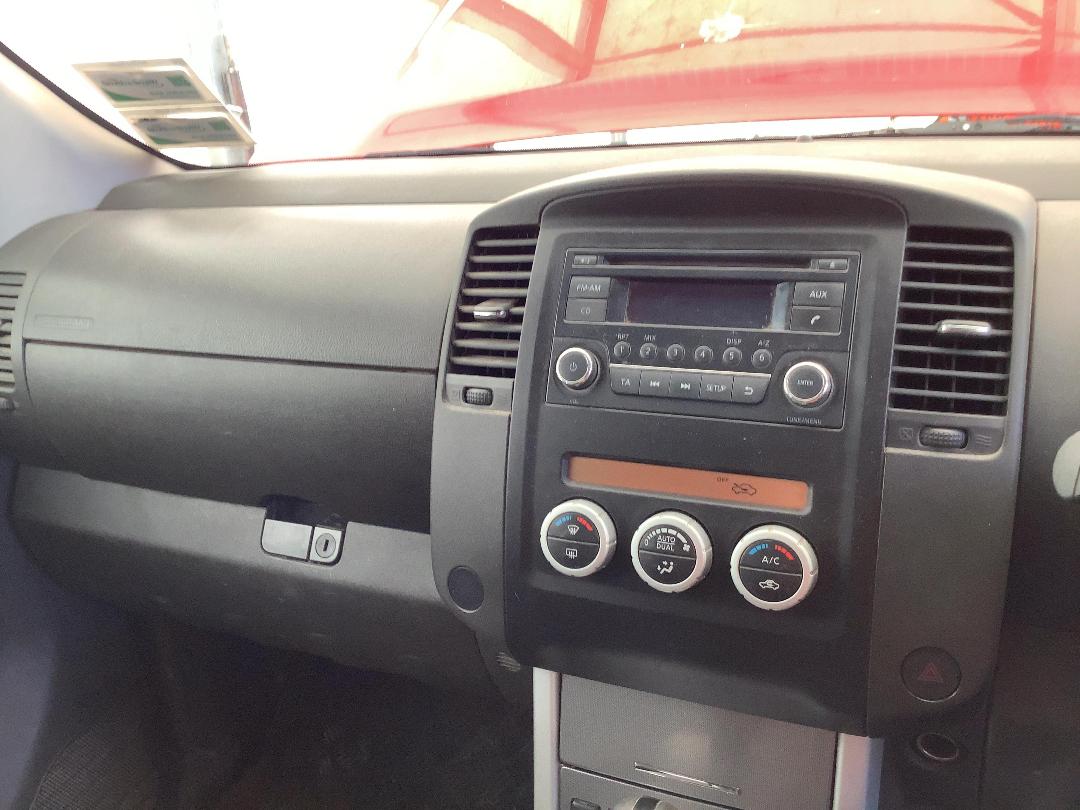 Photo '16' of Nissan Navara D/C ST-X