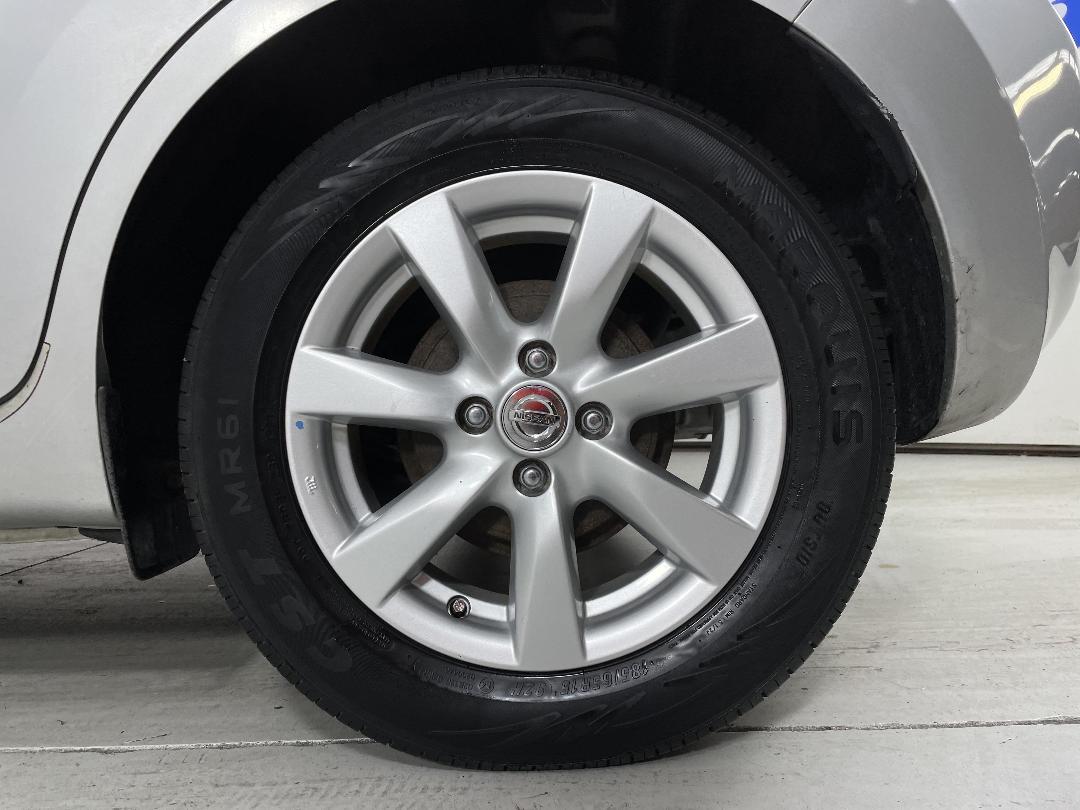 Photo '11' of Nissan Note