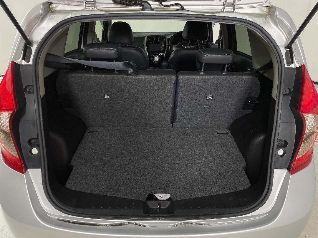 Photo '14' of Nissan Note