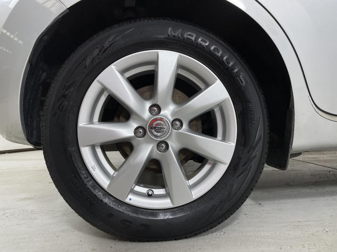 Photo '12' of Nissan Note