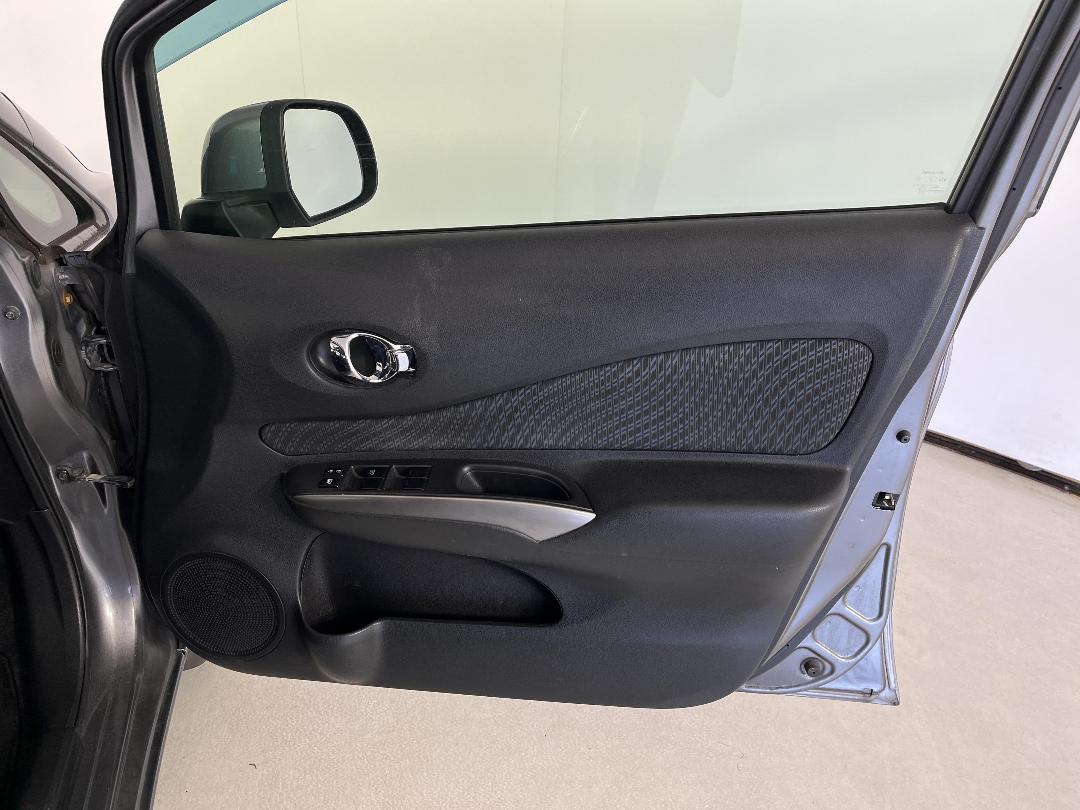 Photo '15' of Nissan Note Photo '15' of Nissan Note