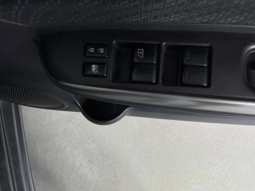 Photo '25' of Nissan Note Photo '25' of Nissan Note