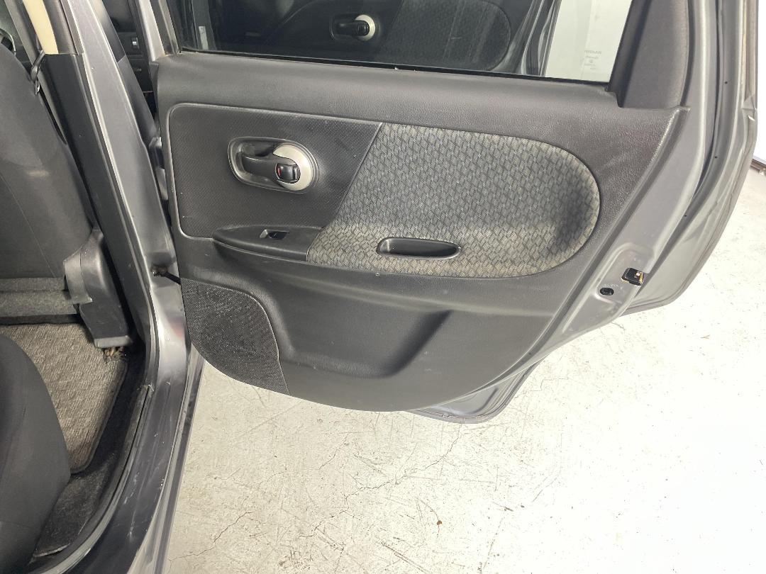 Photo '19' of Nissan Note Photo '19' of Nissan Note