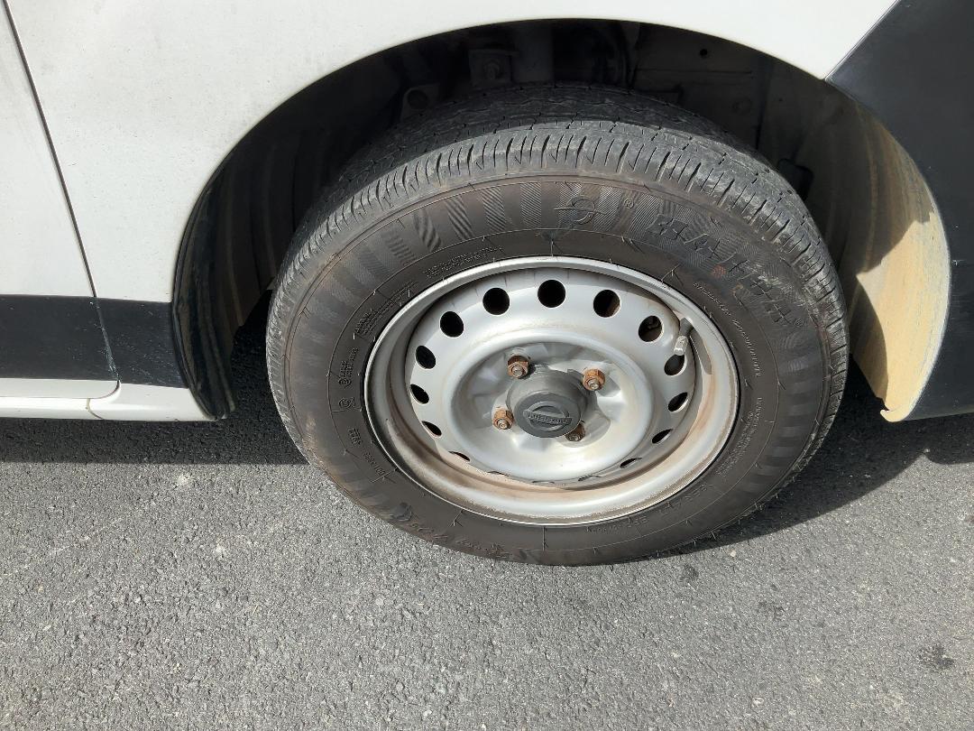 Photo '10' of Nissan NV200 Photo '10' of Nissan NV200