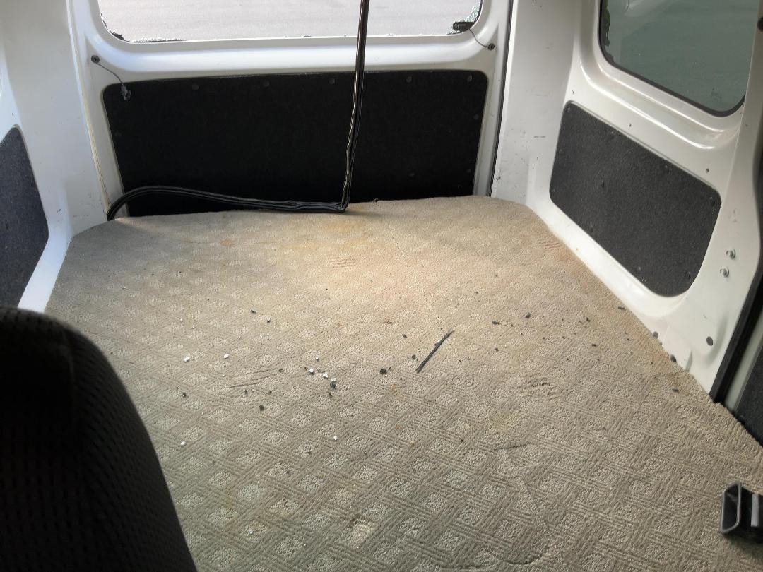 Photo '16' of Nissan NV200 Photo '16' of Nissan NV200