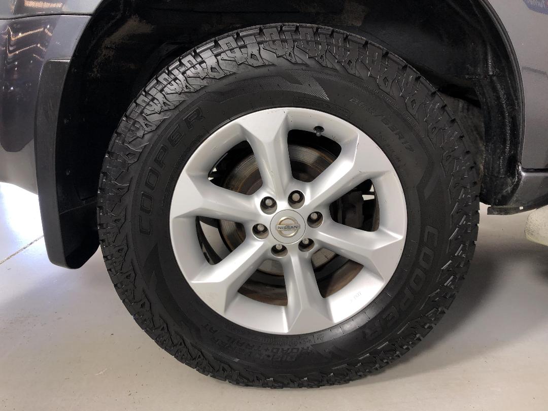 Photo '12' of Nissan Pathfinder Photo '12' of Nissan Pathfinder