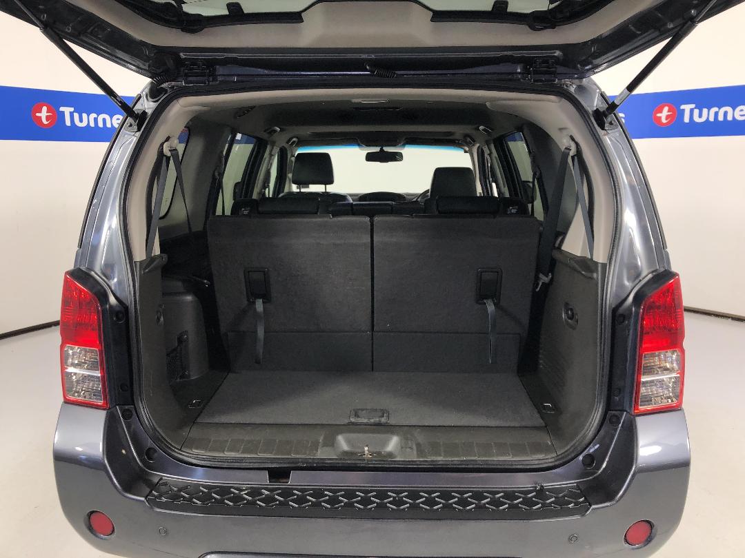 Photo '14' of Nissan Pathfinder Photo '14' of Nissan Pathfinder