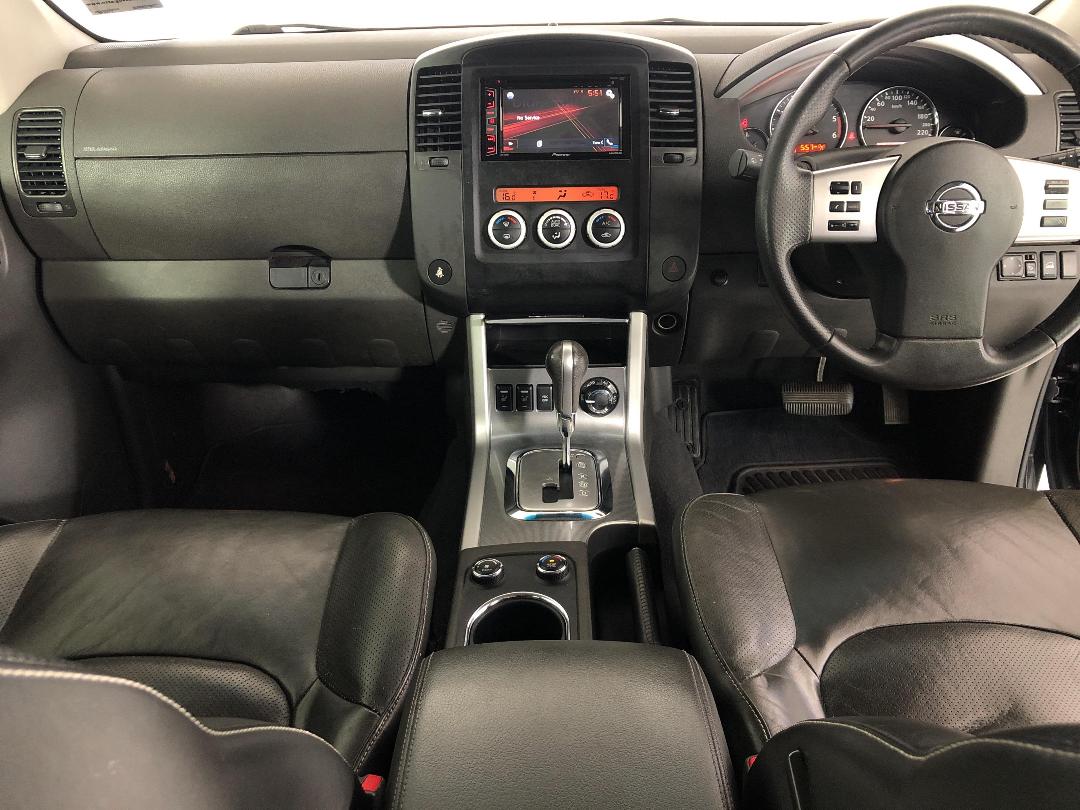 Photo '17' of Nissan Pathfinder Photo '17' of Nissan Pathfinder