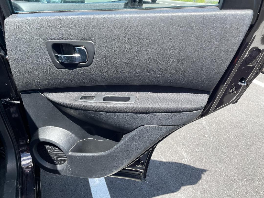 Photo '15' of Nissan Qashqai ST Photo '15' of Nissan Qashqai ST