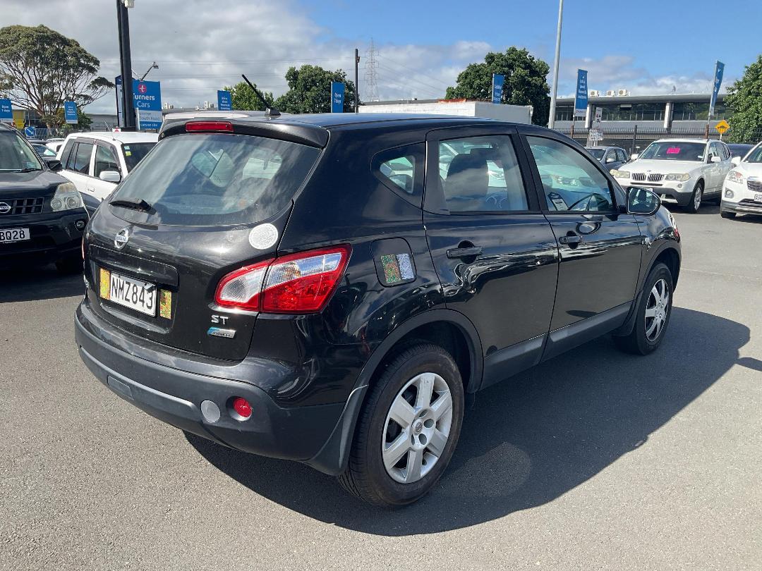 Photo '4' of Nissan Qashqai ST