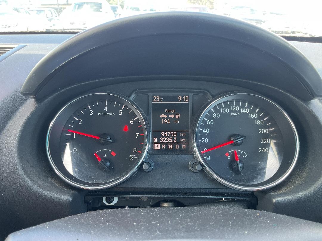 Photo '8' of Nissan Qashqai ST