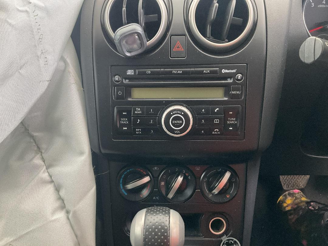 Photo '12' of Nissan Qashqai ST