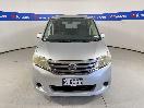 Thumbnail '2' of Nissan Serena