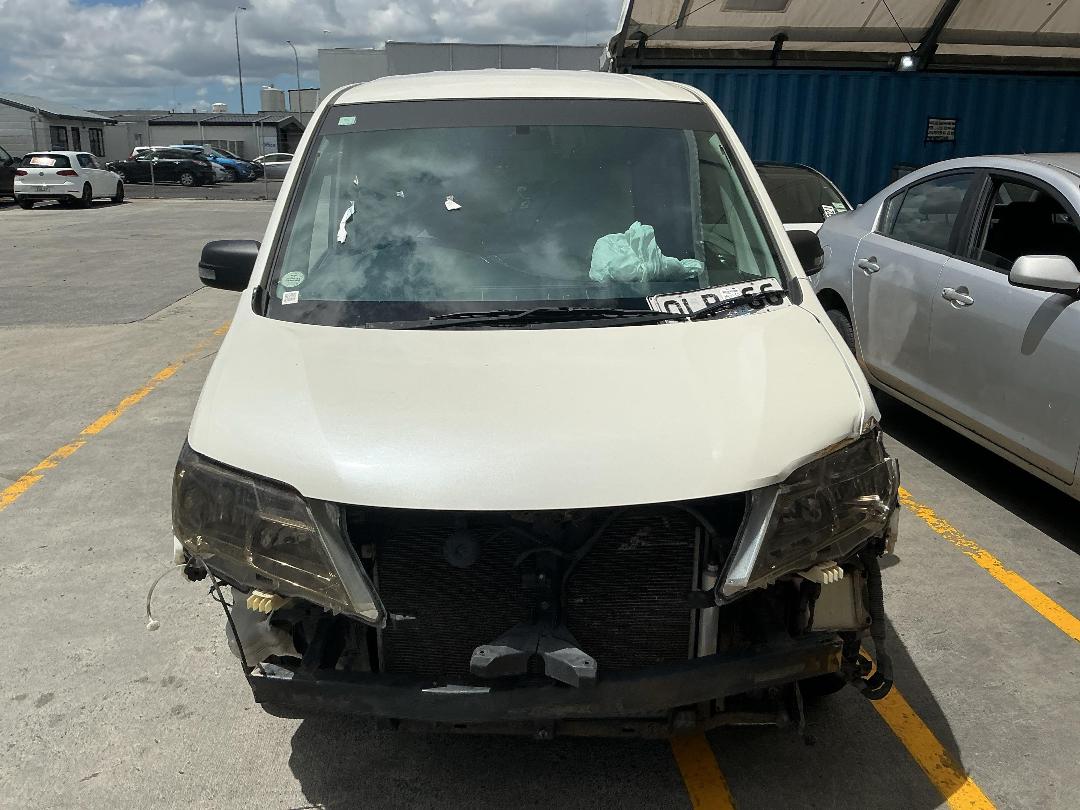 Photo '5' of Nissan Serena Hybrid Photo '5' of Nissan Serena Hybrid