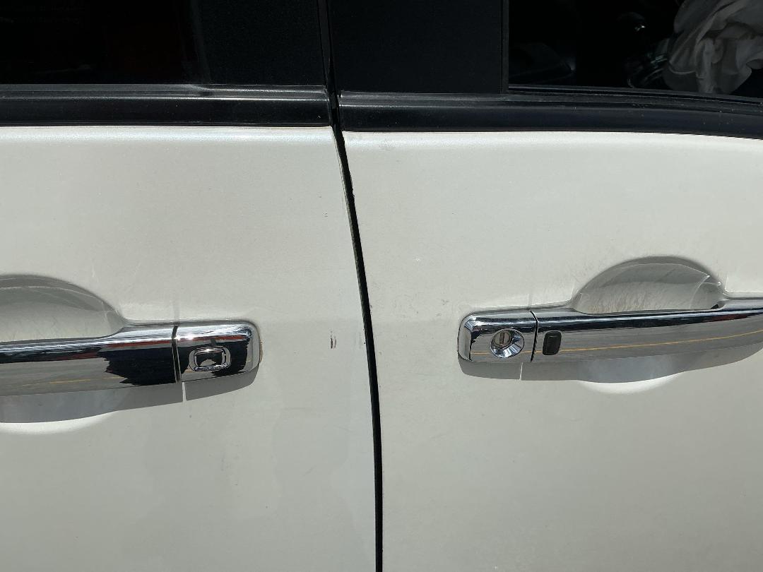 Photo '20' of Nissan Serena Hybrid Photo '20' of Nissan Serena Hybrid