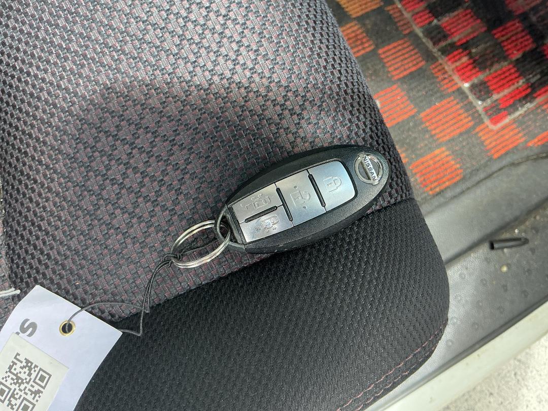 Photo '25' of Nissan Serena Hybrid Photo '25' of Nissan Serena Hybrid