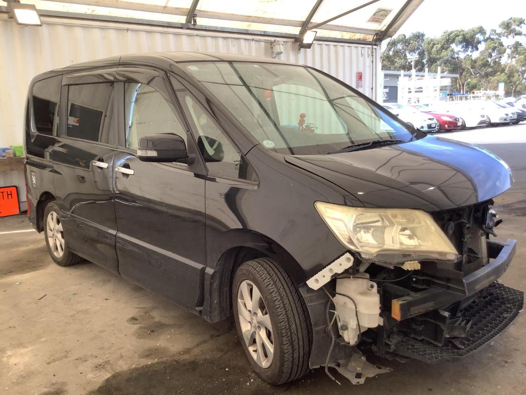 Photo '4' of Nissan Serena Highway Star Photo '4' of Nissan Serena Highway Star