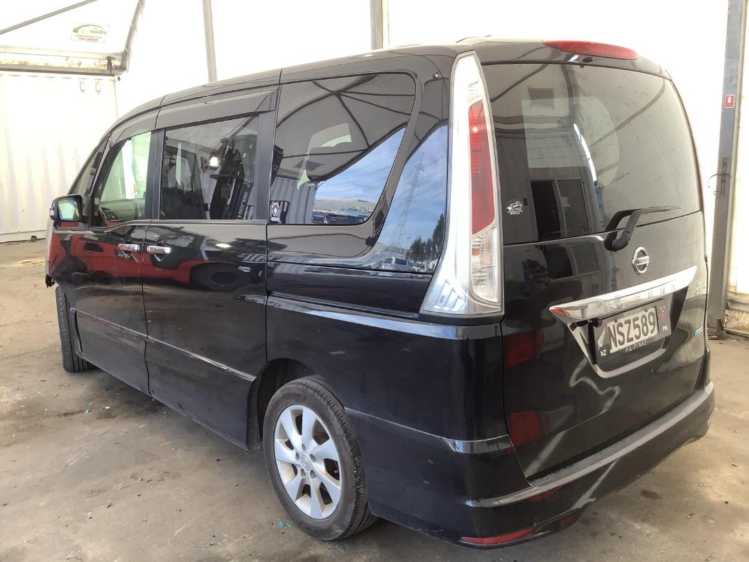 Photo '6' of Nissan Serena Highway Star Photo '6' of Nissan Serena Highway Star