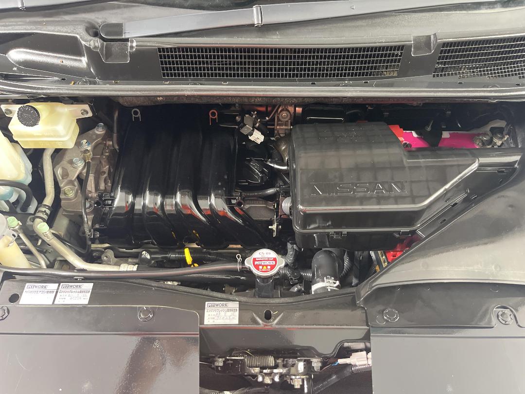 Photo '13' of Nissan Serena