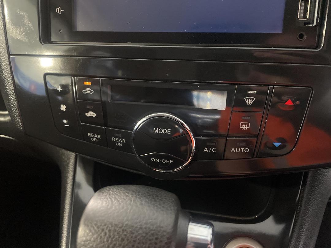 Photo '31' of Nissan Serena