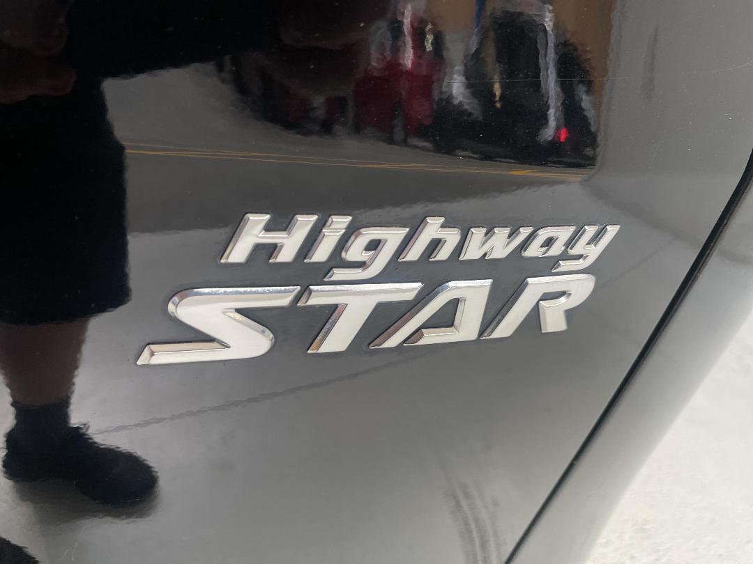 Photo '35' of Nissan Serena