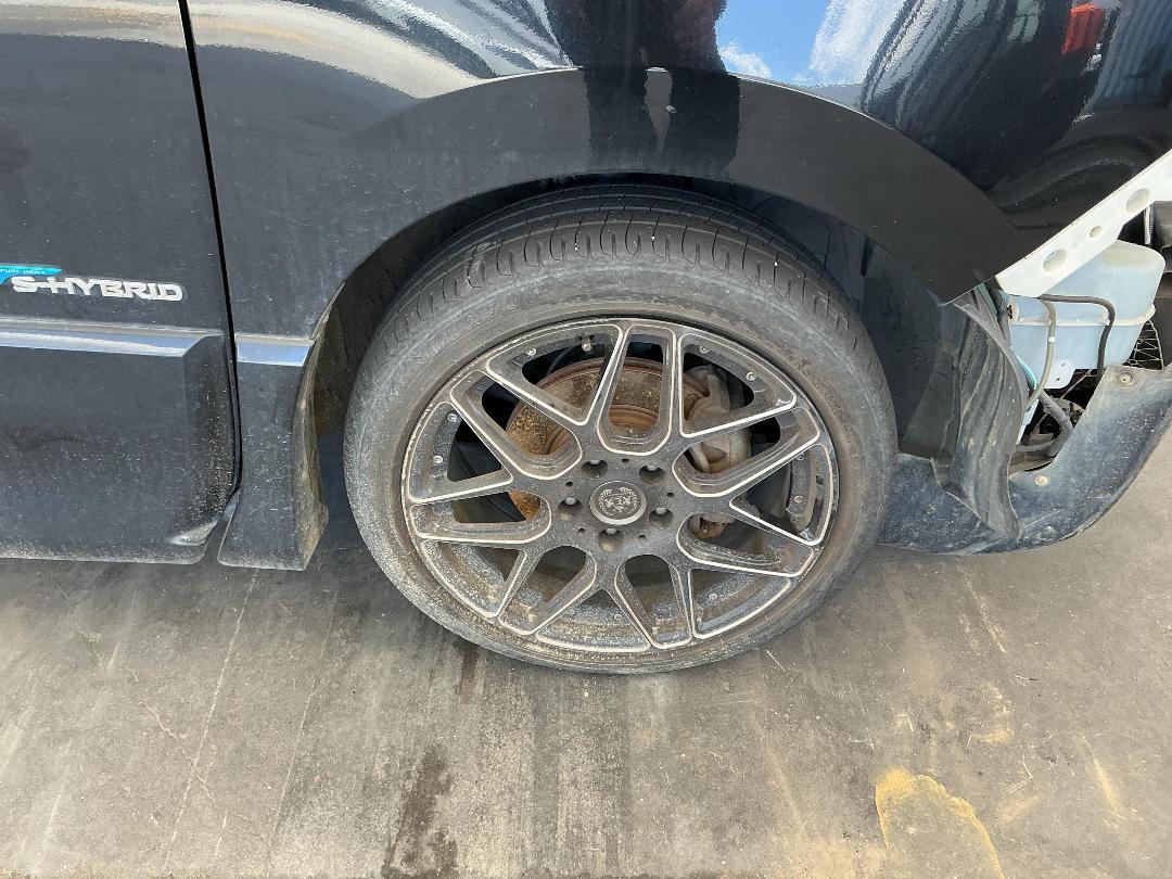 Photo '2' of Nissan Serena Highway Star Photo '2' of Nissan Serena Highway Star