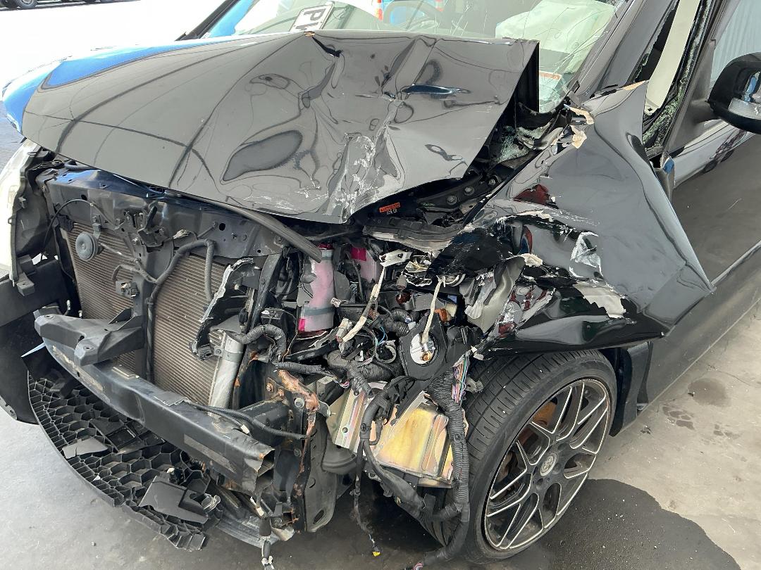 Photo '8' of Nissan Serena Highway Star Photo '8' of Nissan Serena Highway Star